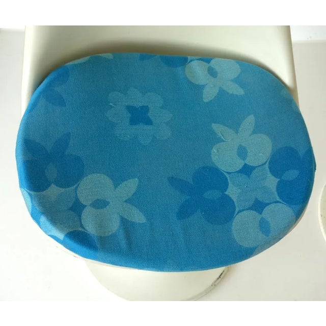 Blue Set of Italian Space Age Tulip Chairs For Sale - Image 8 of 11