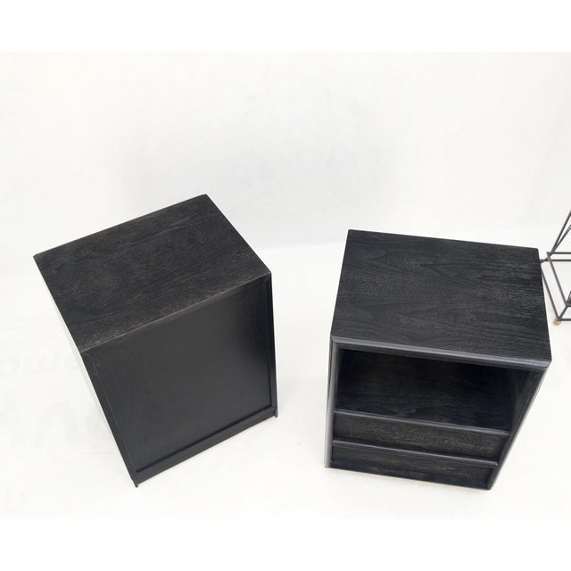 Pair Gibbings for Widdicomb Ebonized Black Lacquer Night Stands End Tables Mint For Sale - Image 11 of 15