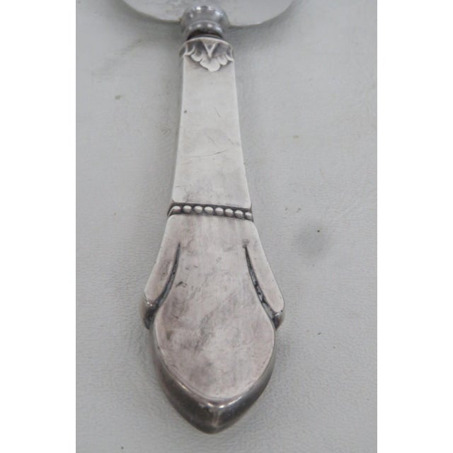 Mid 20th Century Mid 20th Century Pie Cake Server Stainless Steel Blade Sterling Silver Handle D Monogram For Sale - Image 5 of 8