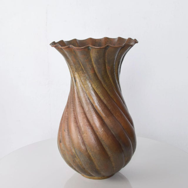 1950s Egidio Casagrande Italia Patinated Brass Vase For Sale In San Diego - Image 6 of 11