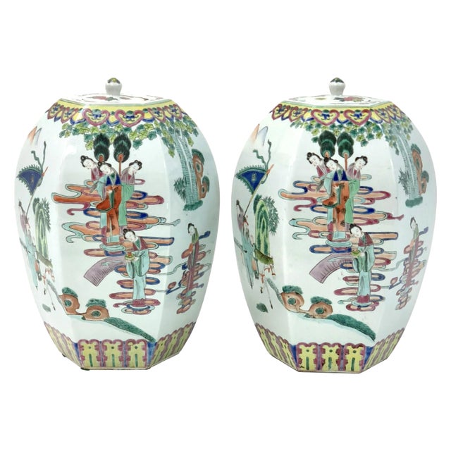 Pair of Vintage 20th Century Chinese Porcelain Hexagonal Ginger Jars With Lids For Sale