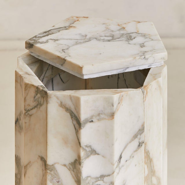 Faceted Grey + Ivory Marble Pedestal with Pentagonal Top, 1970s For Sale - Image 4 of 7