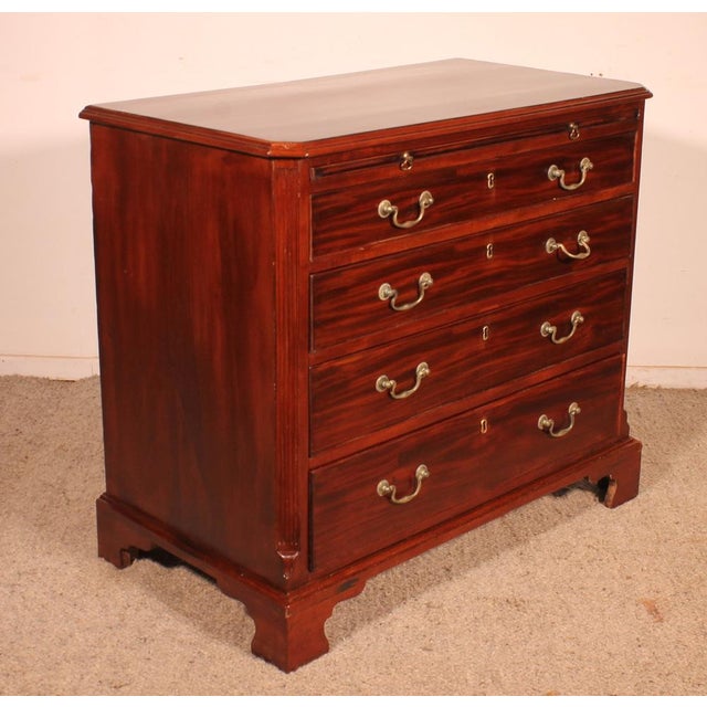 Wood George III Mahogany Chest of Drawers with Pull-Out Drawer, 1700s For Sale - Image 7 of 13