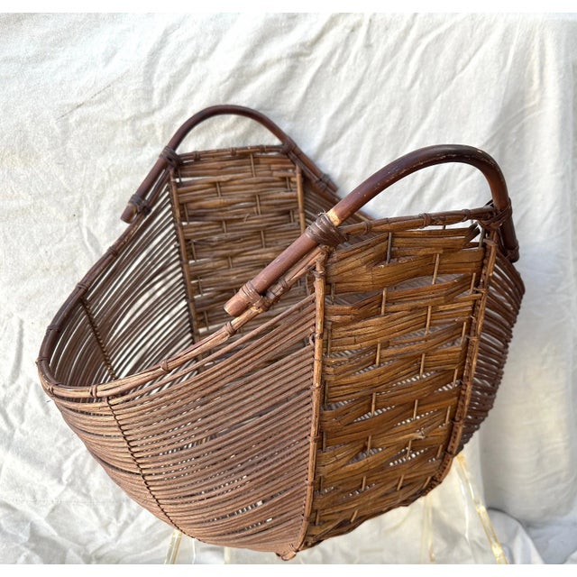 Vintage Woven Rattan/Wicker Gathering Basket perfect for gardening or blanket and yarn. Lots of options 18.25in h x 21.5w...