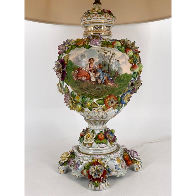 Baroque-Style Table Lamp from Sitzendorf Porcelain Factory, 1890s For Sale - Image 4 of 18