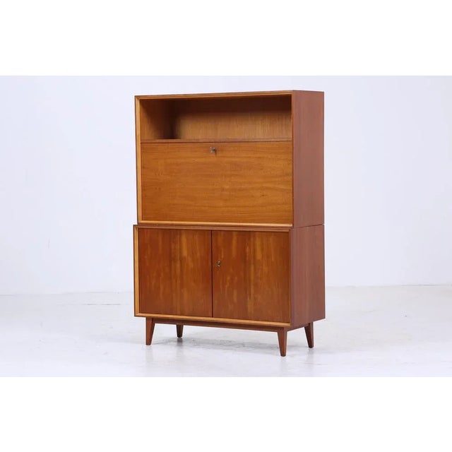 Mid-Century Linen Cabinet, 1960s For Sale - Image 4 of 11