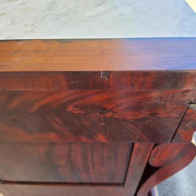 19th Century American Empire Mahogany & Marble Cabinet Side Petticoat Table For Sale - Image 9 of 18