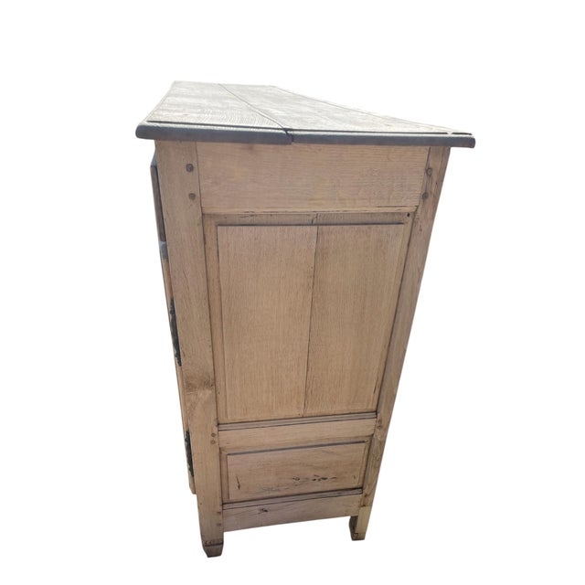 North French Louis XIV 3-Door and 3-Drawer Dressoir with Ornamentation For Sale - Image 3 of 6