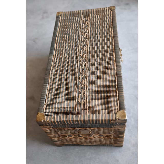 Vintage Woven Clothes Box with Brass Fittings, in Very Good conditions. Designed 1980 to 1989