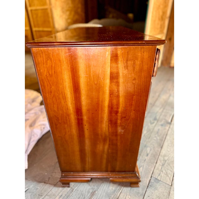 1990s Leopold Stickley Solid Cherry Double Dresser in Traditional Colonial Style For Sale - Image 5 of 12
