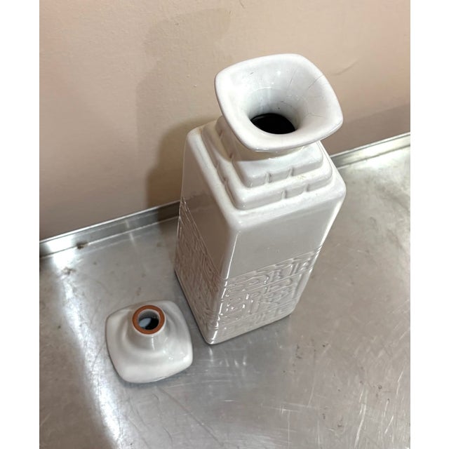 Frankoma Glazed Terra Cotta White Lidded Decanter For Sale - Image 4 of 6