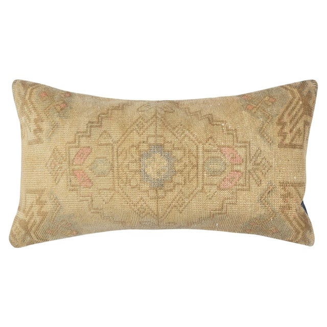 Traditional 16"x28" SET OF 2 - Handmade Rug Cushion Covers. A pair of Lace Pillow Covers For Sale - Image 3 of 4