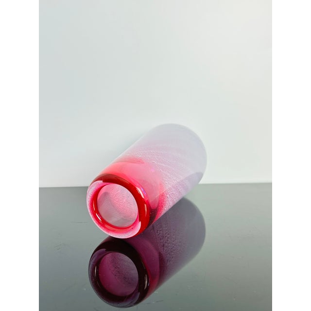 1980s Model 8318/30 Pink and White Art Glass Vase by Ladislav Paleček for Škrdlovice, Czechoslovakia, 1983 For Sale - Image 5 of 8