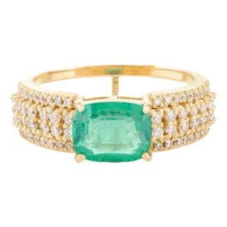 Cushion Emerald Engagement Ring for Women With Diamonds Size 5 For Sale