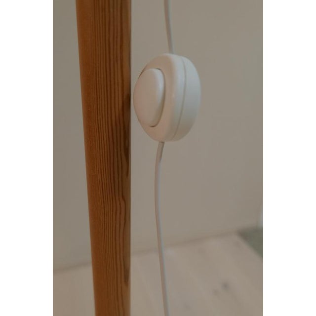 Vintage Scandinavian Sculptural Floor Lamps in Pine, 1970s, Set of 2 For Sale - Image 15 of 18