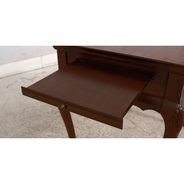 1990s Hickory Chair Co Queen Anne Mahogany Tea Table For Sale - Image 5 of 12