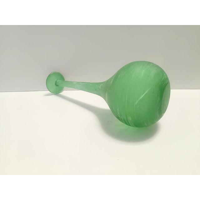 Green Blown Scavo Glass Tulip Vase attributed to Cenedese, Italy, 1960s For Sale - Image 6 of 9