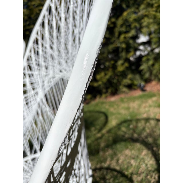 Russell Woodard 1970s Vintage Russel Woodward Spun Fiberglass Outdoor Peacock Chair For Sale - Image 4 of 12