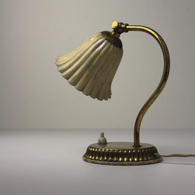 Mid-Century Modern Small Vintage Metal Tulip Table Lamp, Italy, 1950s For Sale - Image 3 of 17