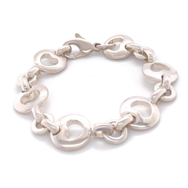 Contemporary Tiffany & Co. Sterling Silver Vintage Stencil Heart Link Bracelet 29.17g For Sale - Image 3 of 7