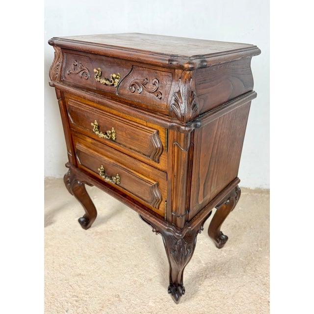 French Louis XV Style Wooden Nightstands, 1940, Set of 2 For Sale - Image 6 of 15