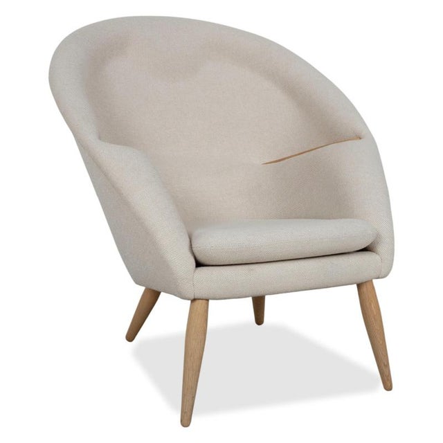 Set of Oda Lounge Chair and Ottoman in Cream Upholstery from Audo Copenhagen For Sale - Image 4 of 18