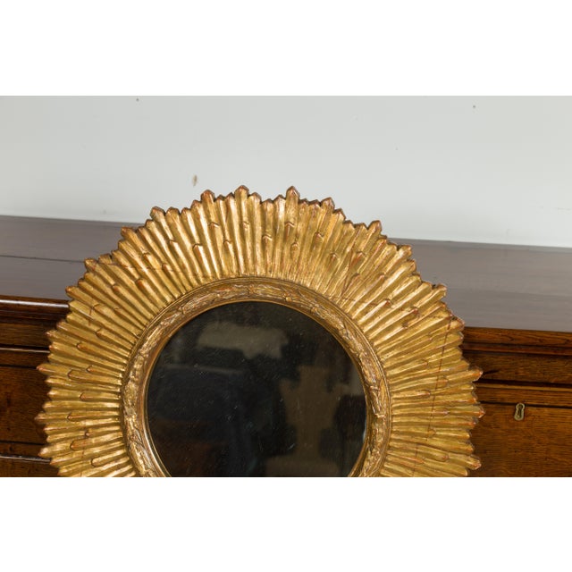 French Midcentury Giltwood Sunburst Mirror with Radiating Rays and Carved Frame For Sale In Atlanta - Image 6 of 11