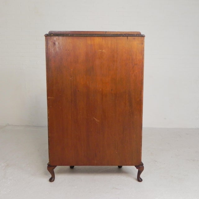 Art Deco English Display Cabinet on Ornate Legs, 1930s For Sale - Image 10 of 18