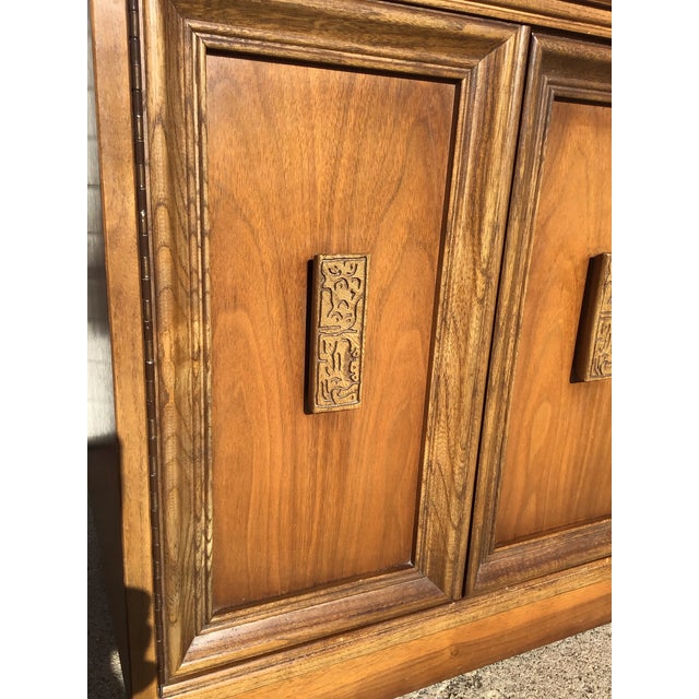 Wood Vintage Circa 1960 Mid-Century Modern Bassett "Mayan" Nightstand For Sale - Image 7 of 12