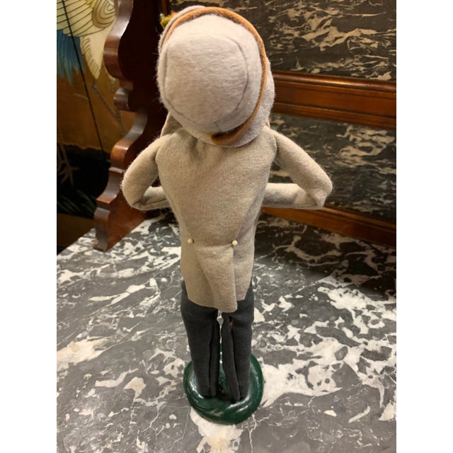 Gray Signed, Byers Choice Ltd, the Carolers 1987 For Sale - Image 8 of 13