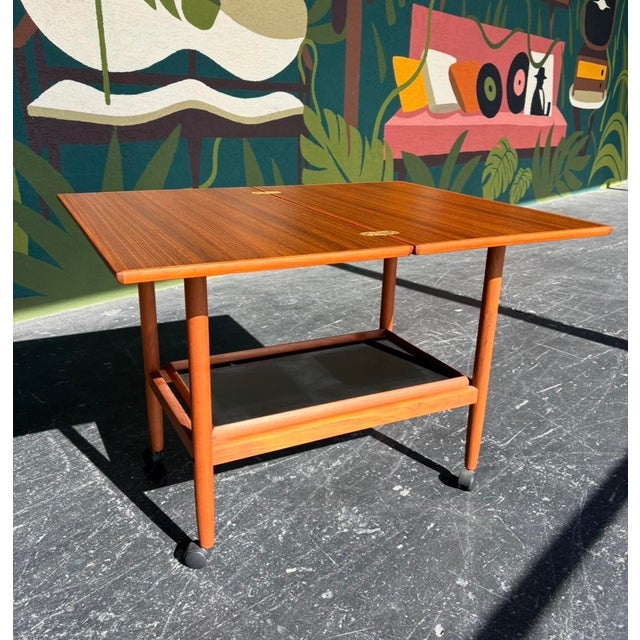 Mid-Century Modern Grete Jalk for Poul Jeppesen Teak Expandable Bar Cart For Sale - Image 3 of 10