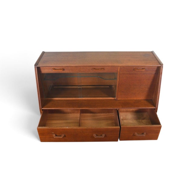G Plan Mid 20th Century Early E. Gomme / G Plan Credenza in Teak + Oak For Sale - Image 4 of 11