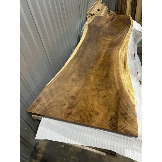 Contemporary Live Edge Single-Slab Monkeypod Dining Table, Bullseye Figure and Natural Void For Sale - Image 3 of 4