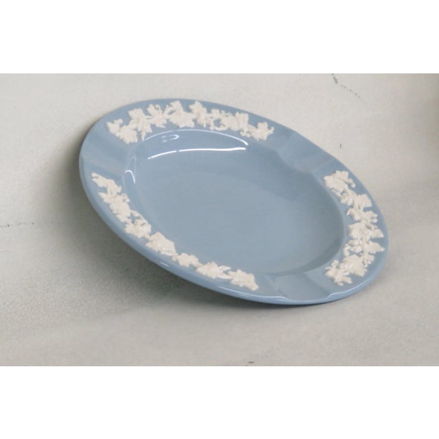 Wedgwood Wedgwood Etruria and Barlaston Queensware Blue White Ceramic Ashtray Dish For Sale - Image 4 of 10