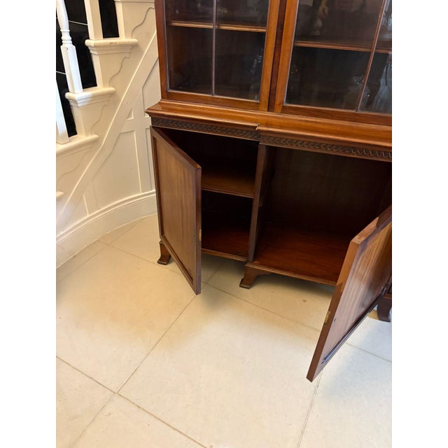 1900 - 1909 Antique Edwardian Mahogany Breakfront Bookcase, 1900s For Sale - Image 5 of 10