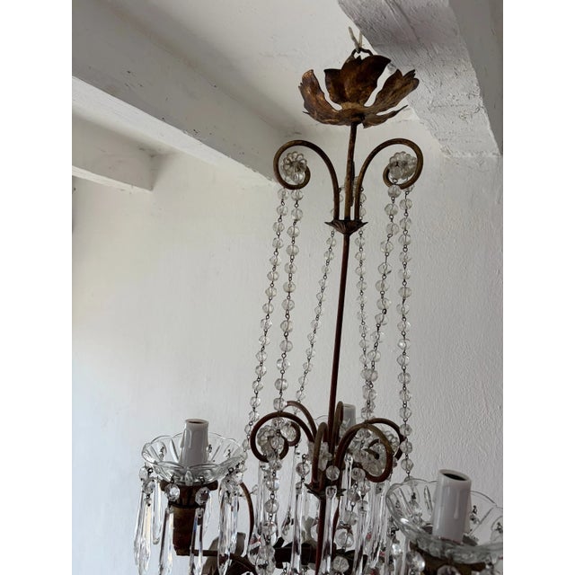 1930s Italian Tiered Tole White Roses Murano Drops Chandelier For Sale - Image 6 of 13