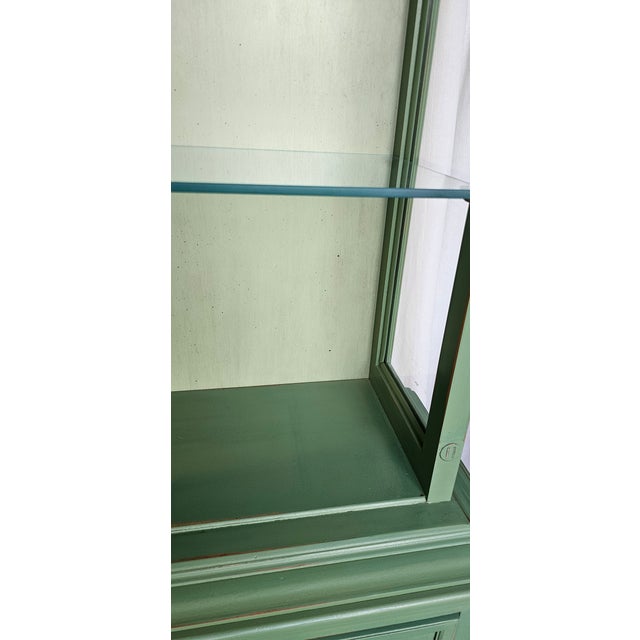 Green MCM Curio Cabinet, Display Cabinet Boho Style, 1950's #2 For Sale - Image 14 of 16