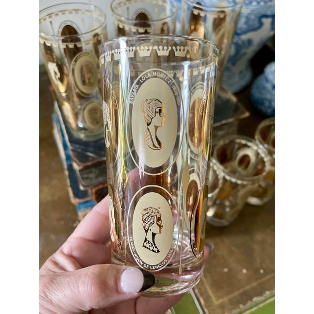 Mid-Century Modern Mid-Century Modern Gold Royal Ladies Portrait Tall Boy or Tumbler Glasses - Set of 7 For Sale - Image 3 of 12
