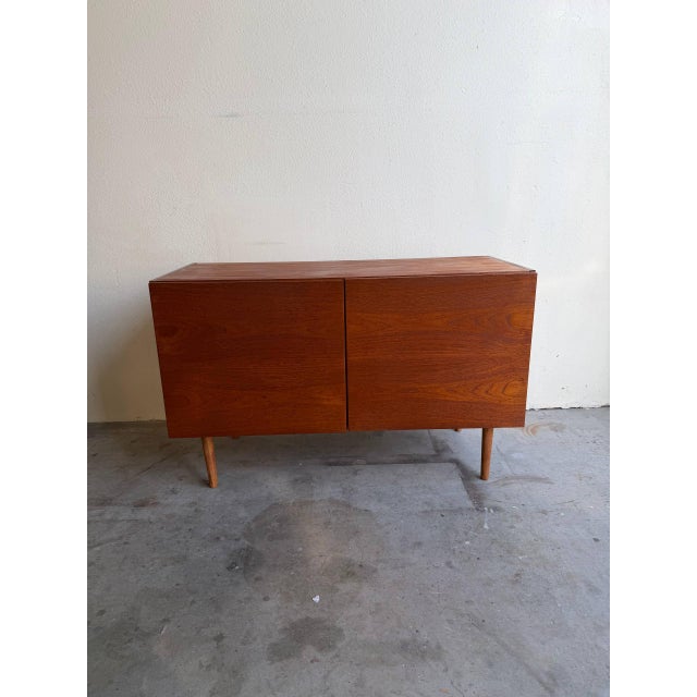 Vintage Danish Teak Sideboard Cabinet – Mid-Century Modern Storage Credenza 1960s For Sale - Image 4 of 10