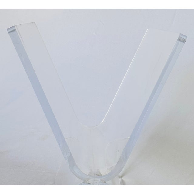 Plastic Mid 20th Century Lucite Magazine Holder For Sale - Image 7 of 15