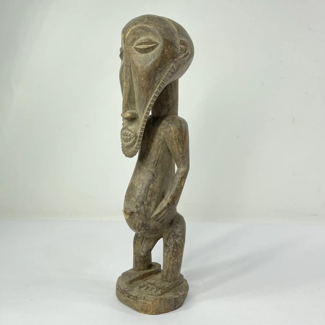 African Early 20th Century Bembe Standing Male Figure South Kivo For Sale - Image 3 of 6