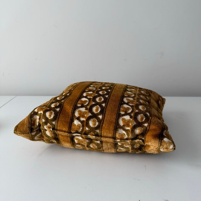 Mid-Century Modern 1970s Velvet Chenille Pillow For Sale - Image 3 of 6