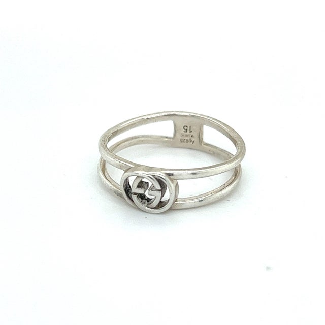Traditional 1990s Gucci Estate Ladies Ring Size 7 Sterling Silver For Sale - Image 3 of 6