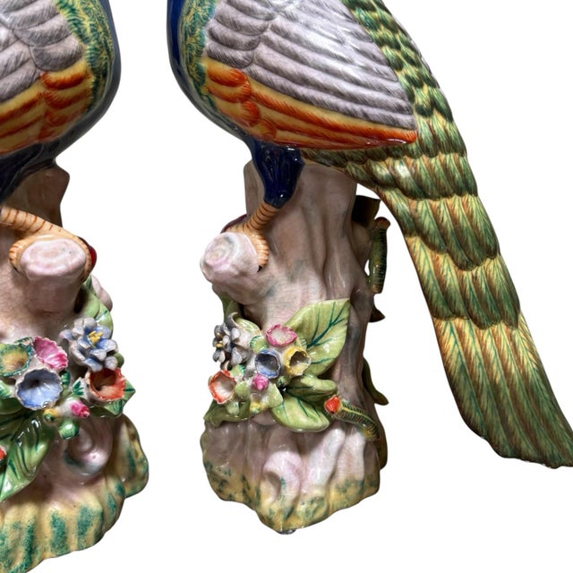 Pair Peacock Bird Figurines Table Sculptures - Hand Painting Chinese Porcelain Book Matching Set - Chelsea House Mottahedeh Style For Sale In Chicago - Image 6 of 12