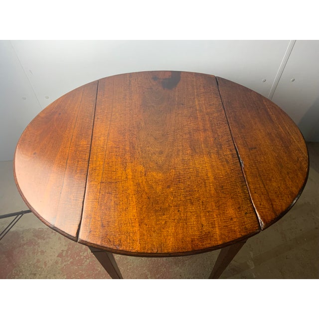 Late 18th Century Late 18th Century George 111 Fiddleback Walnut Pembroke Table For Sale - Image 5 of 17
