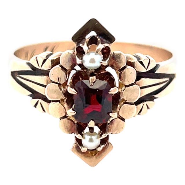 14k Yellow Gold Garnet & Seed Pearl Vintage Ring, Size 7 For Sale
