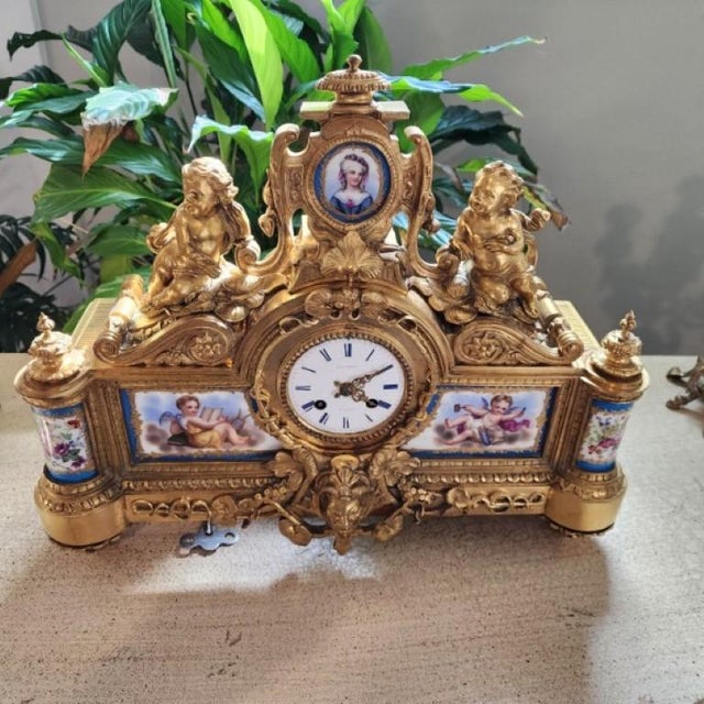 19th C. French Lévy Frères Napoleon III Gilt Bronze & Porcelain Mantel Clock For Sale - Image 13 of 15