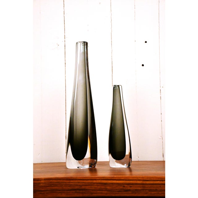 Swedish Handblown Artglass Vases by Nils Landberg for Orrefors, 1950s, Set of 2 For Sale - Image 9 of 9