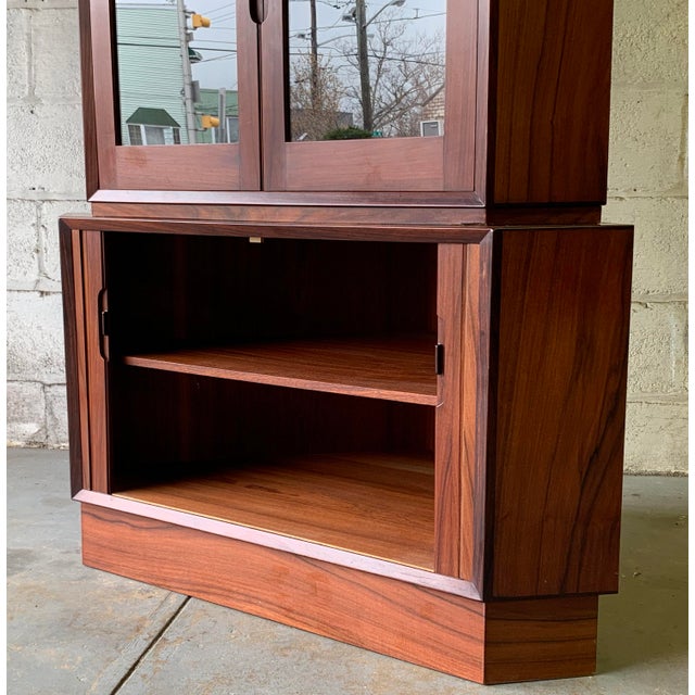 Danish Mid Century Modern Rosewood Corner Bookcase China Cabinet