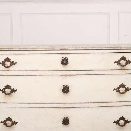 French Bow Front Chest of Drawers For Sale - Image 5 of 12